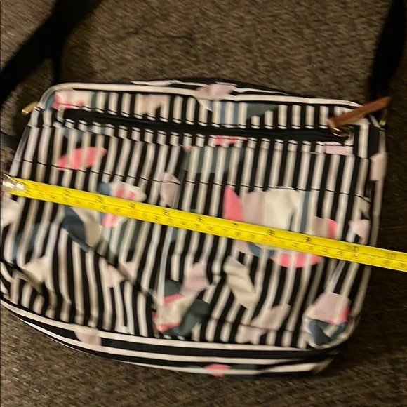 Black and White Striped Crossbody Bag with Heart Accents - Picture 4 of 8